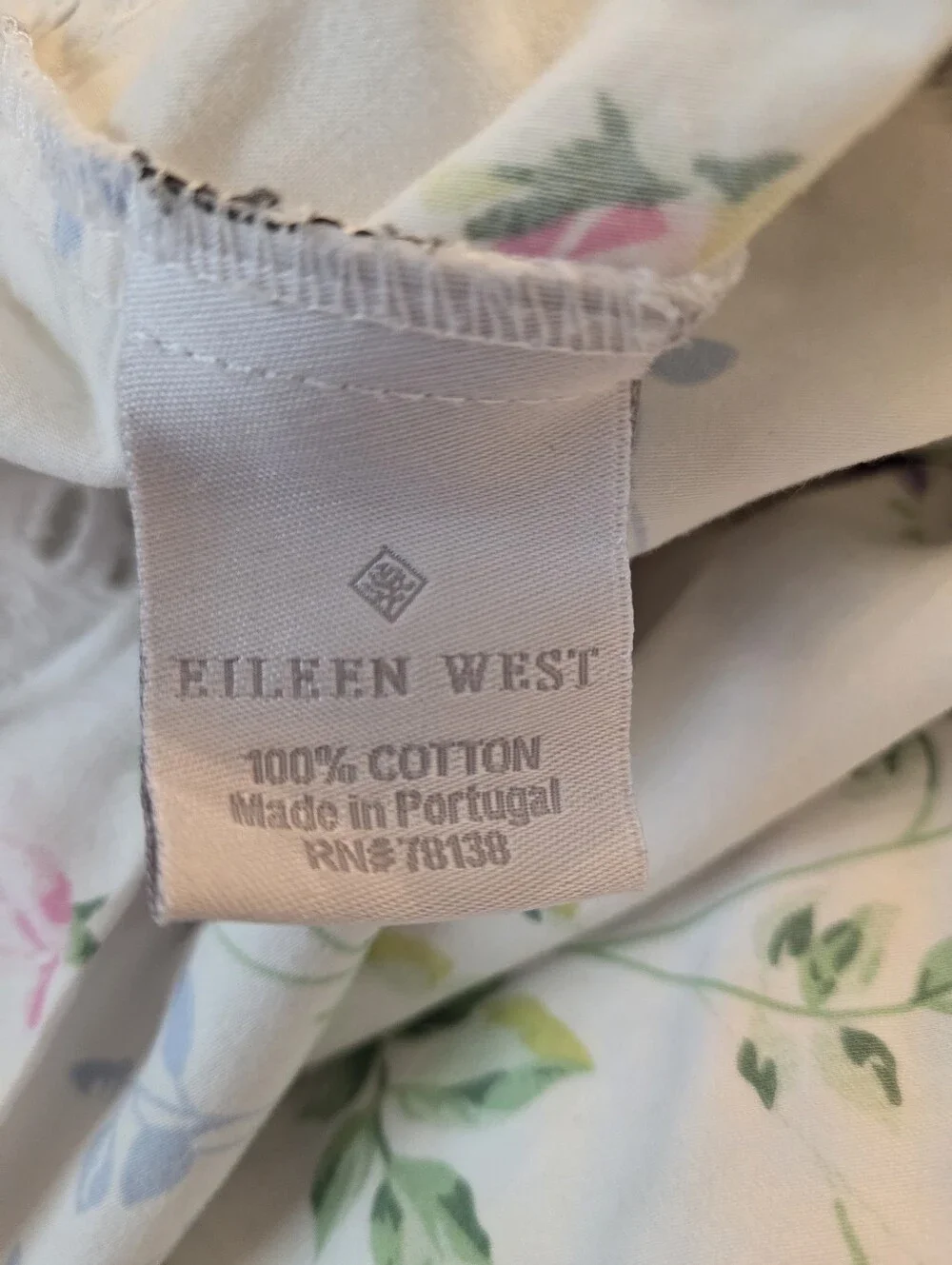 Vintage EILEEN WEST Cotton QUEEN Sheet Set. Flat, Fitted, 2 Standard Shams